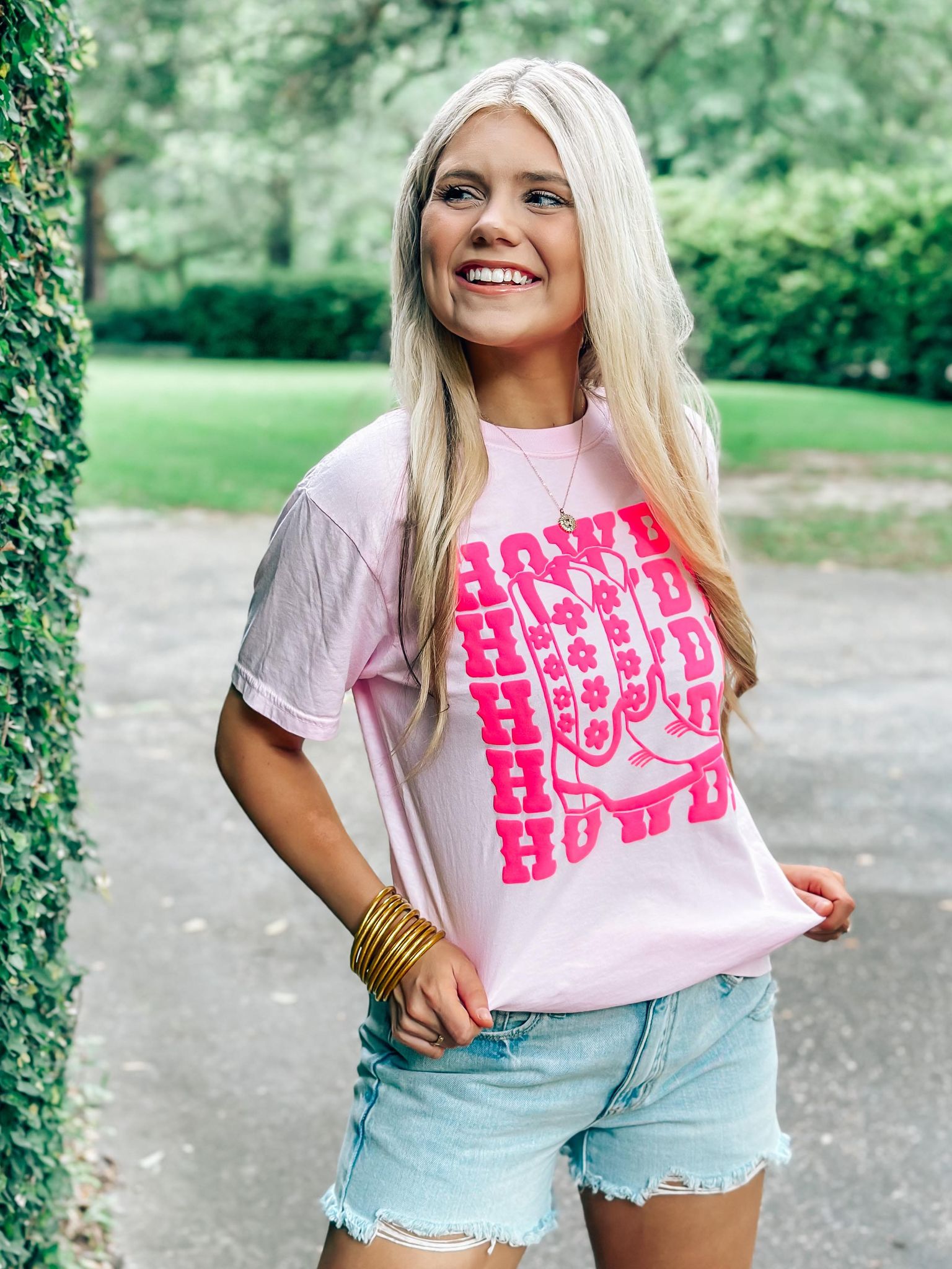 Flower Cowboy Boot Howdy Stack Puff Tee